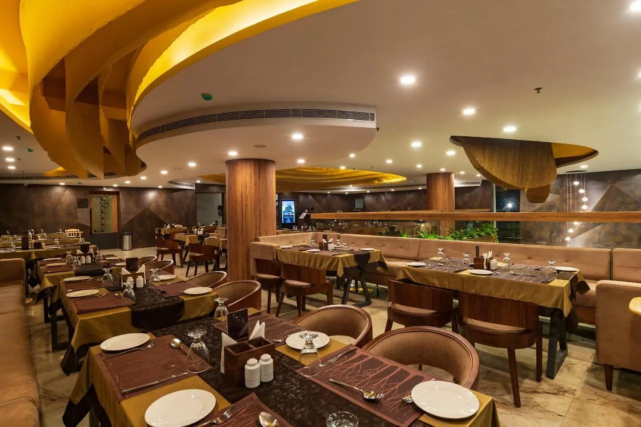 Classic Regency Alappuzha 5*,